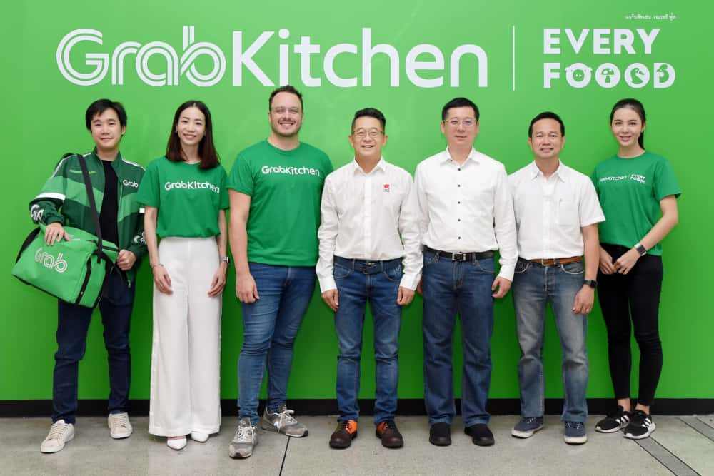 ซีอาร์จี ผนึก แกร็บ เปิด GrabKitchen by Every Foood