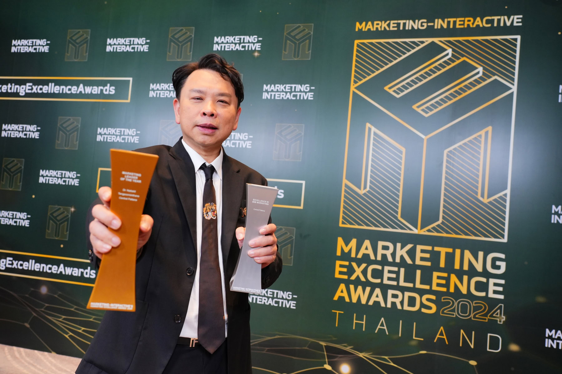 “เซ็นทรัลพัฒนา” คว้ารางวัลการตลาดยิ่งใหญ่แห่งปี นำโดยสุดยอด CMO คว้าMarketing Leader of the Year พร้อมนำทีมคว้ารางวัล B2B Marketing ในงาน Marketing Excellence Awards 2024